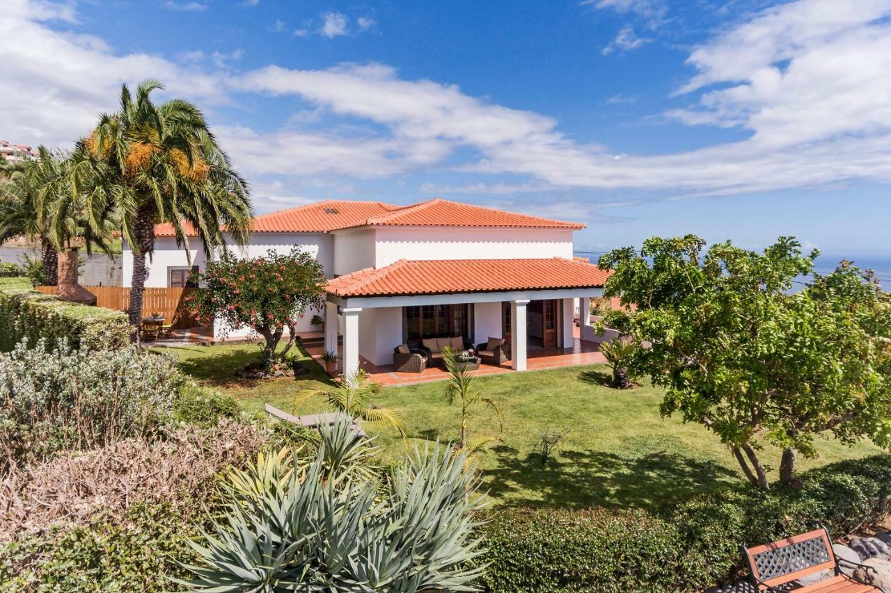 Southern Sunny House By An Island Apart Villa Calheta  Exterior photo